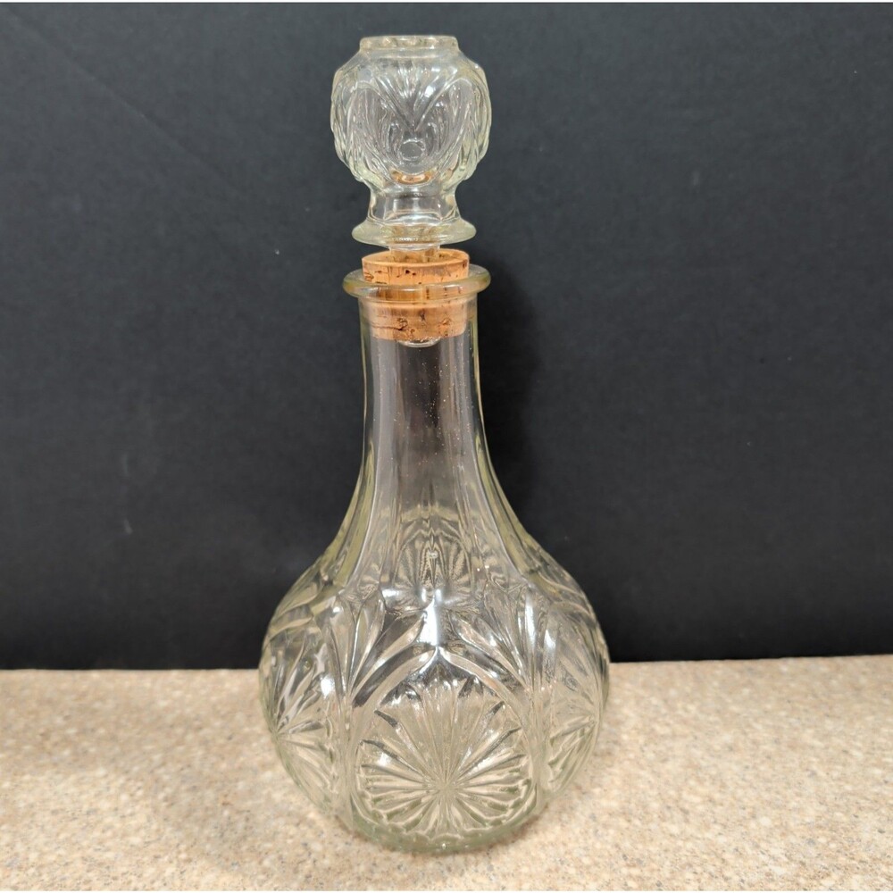 Vintage Clear Pressed Glass Decanter Bottle Starburst Pinwheel Cork Stopper 10.5